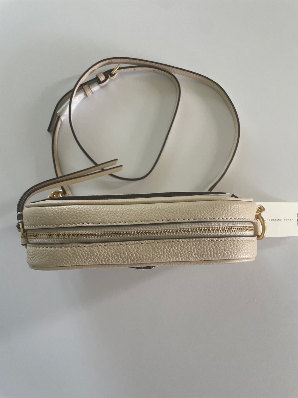 NWT Tory Burch McGraw Camera Bag Pebbled Leather Crossbody Brie color - Picture 6 of 12